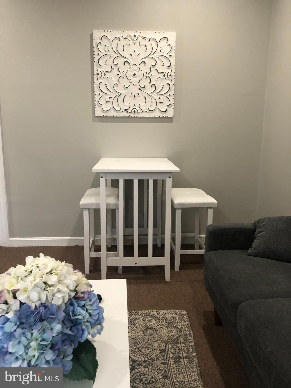 HISTORIC DOWNTOWN WINCHESTER - Residential Lease