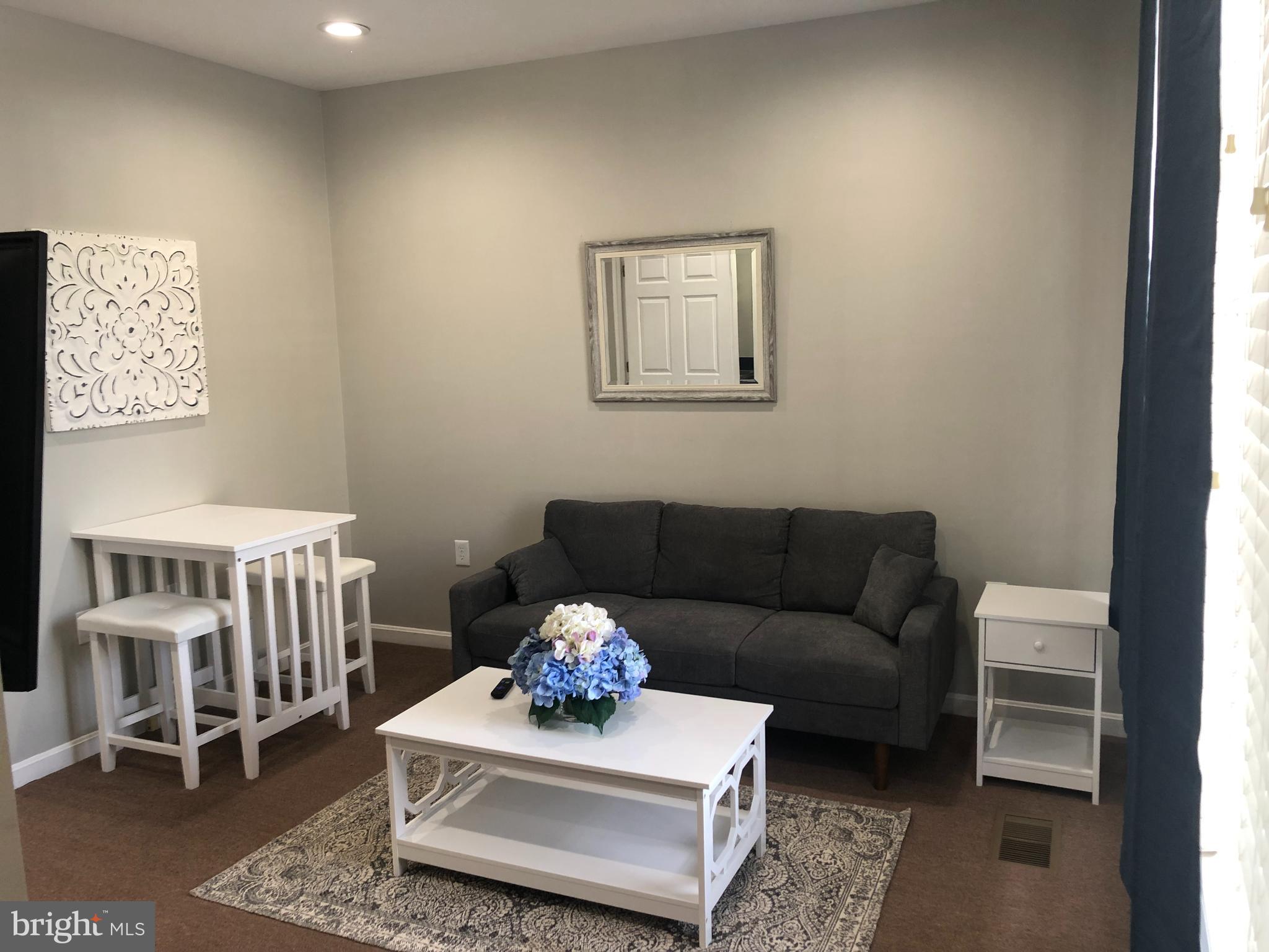 HISTORIC DOWNTOWN WINCHESTER - Residential Lease