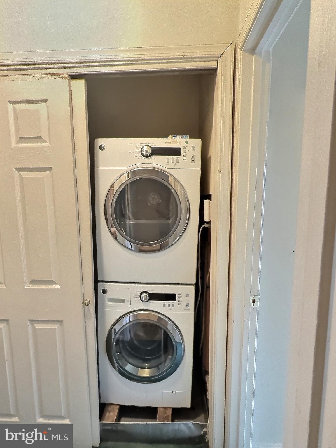 MEADOWS AT WHITE OAK - Residential