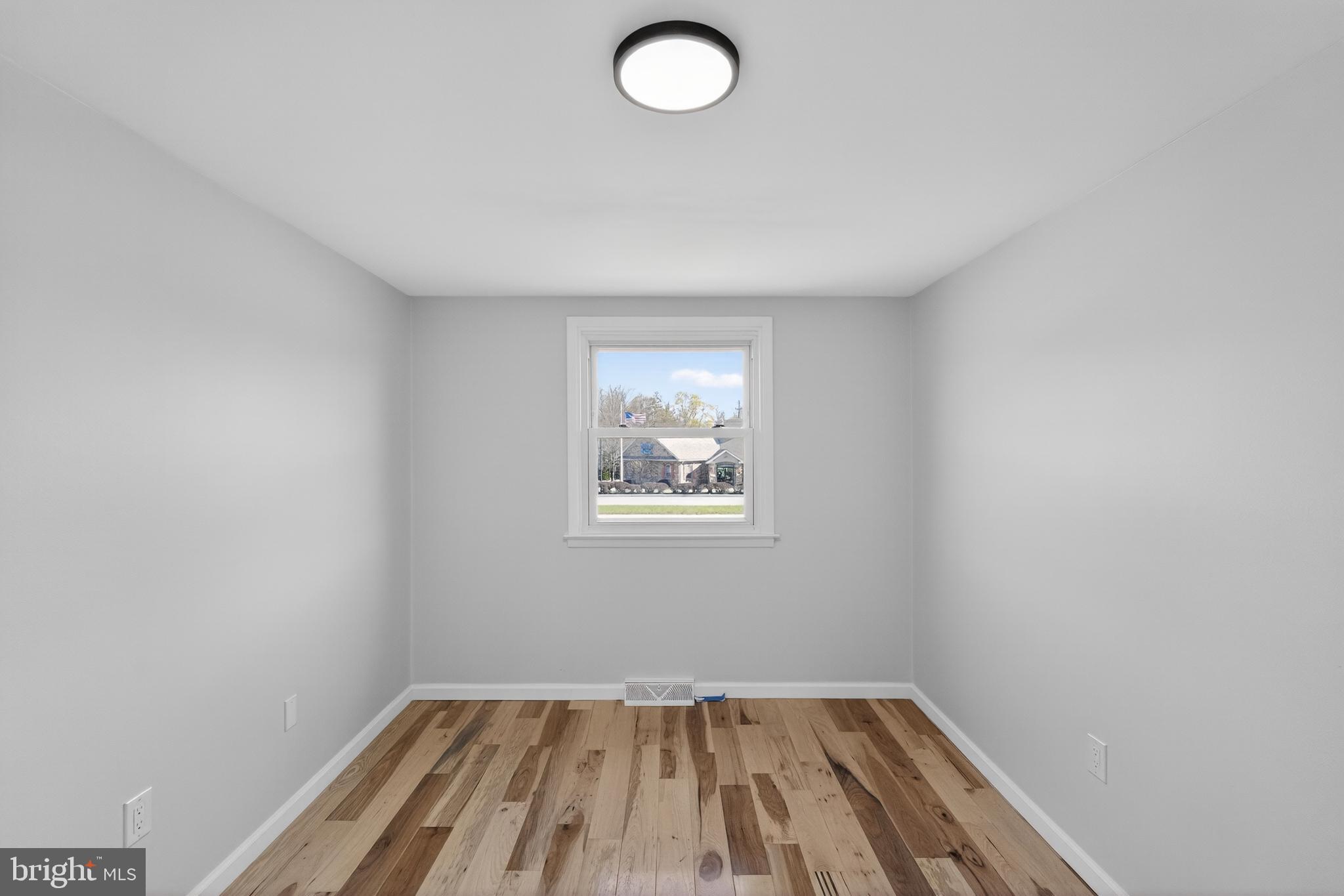 GLEN ACRES - Residential