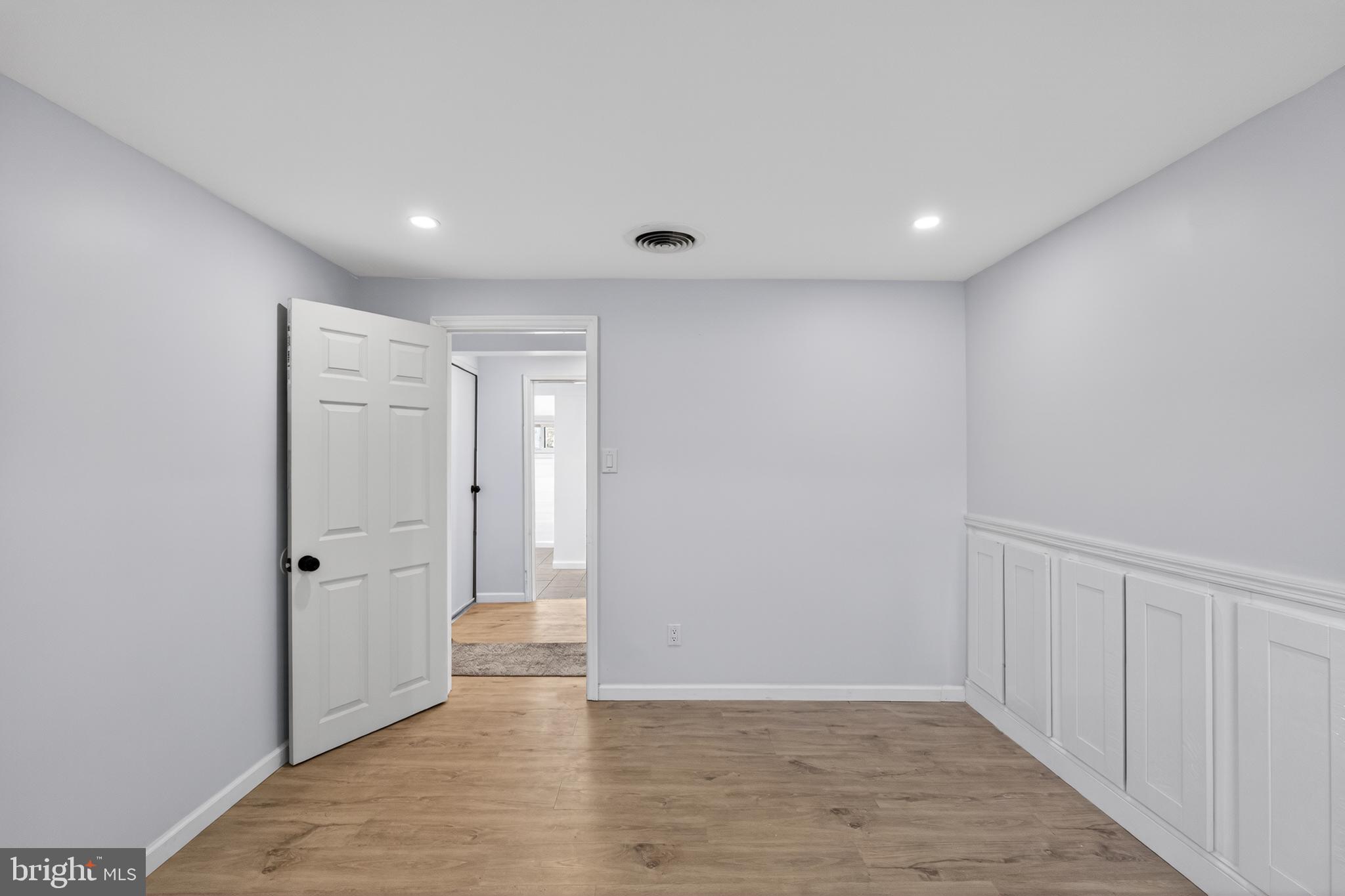 GLEN ACRES - Residential