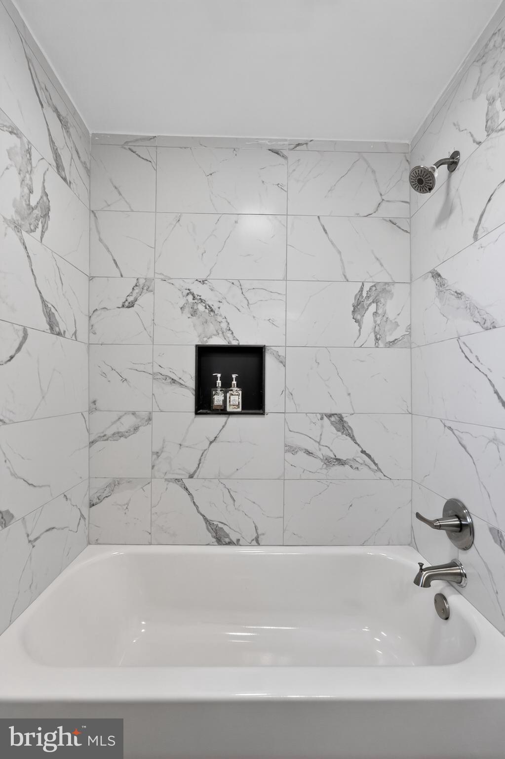 GLEN ACRES - Residential