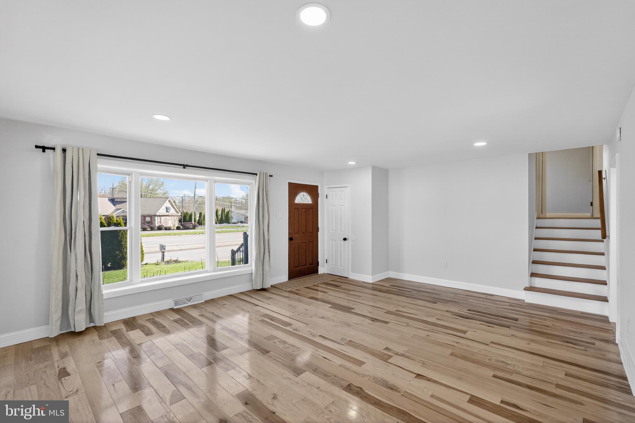 GLEN ACRES - Residential