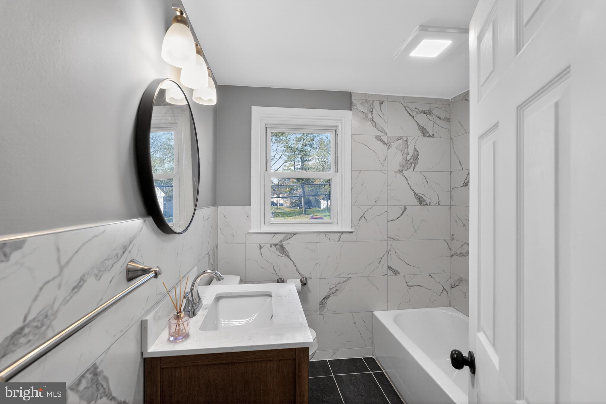 GLEN ACRES - Residential