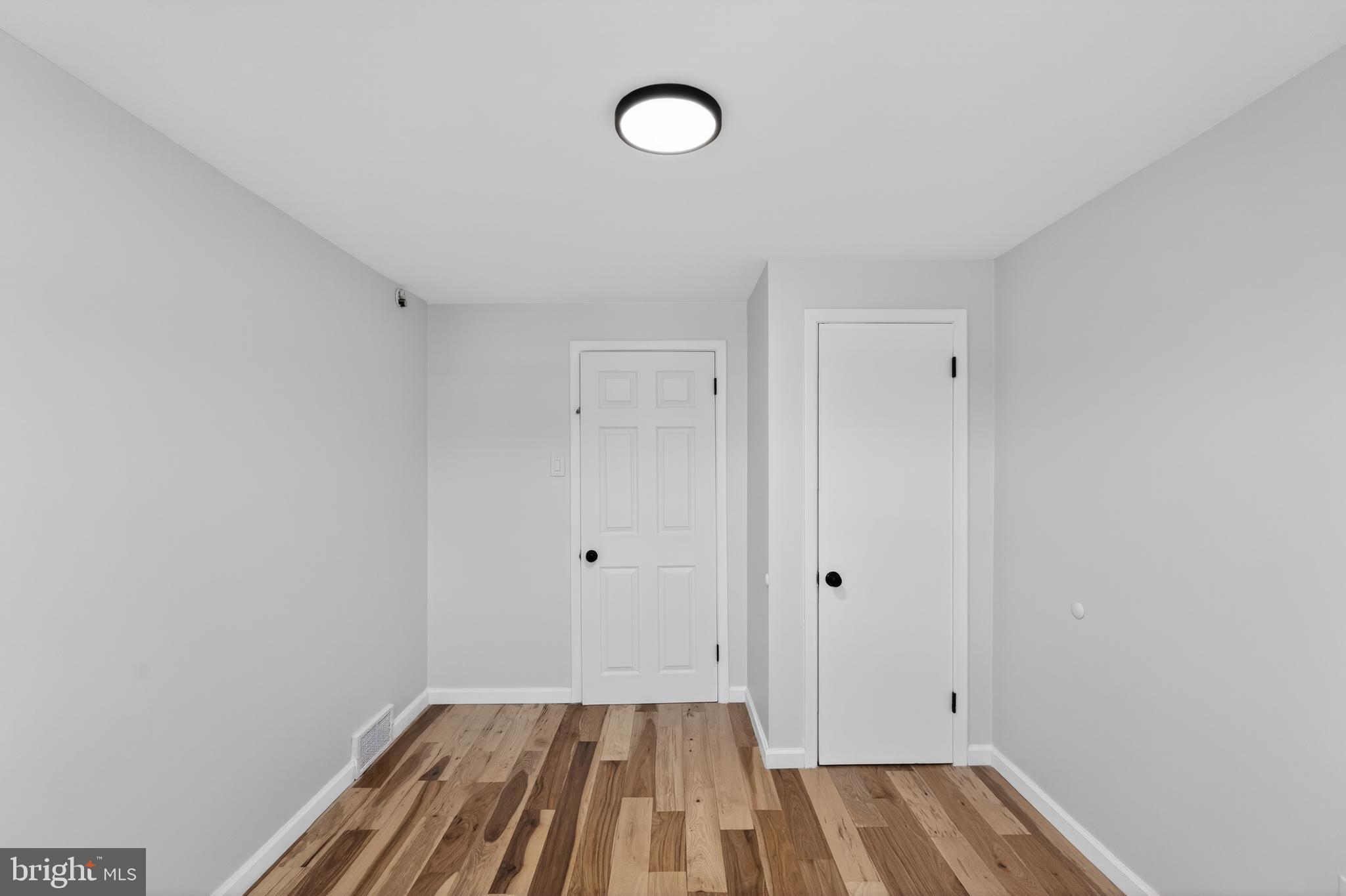 GLEN ACRES - Residential