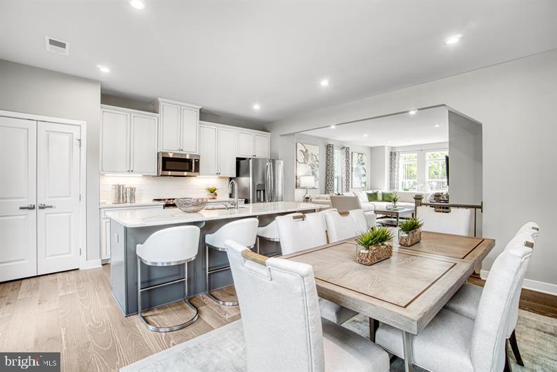 MONTGOMERY VILLAGE - Residential