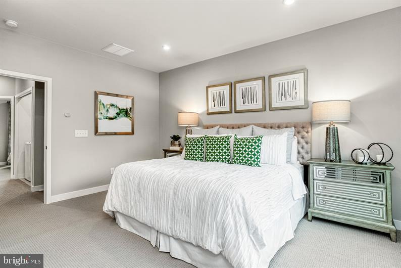 MONTGOMERY VILLAGE - Residential