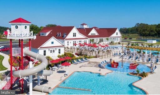 COASTAL CLUB - Residential