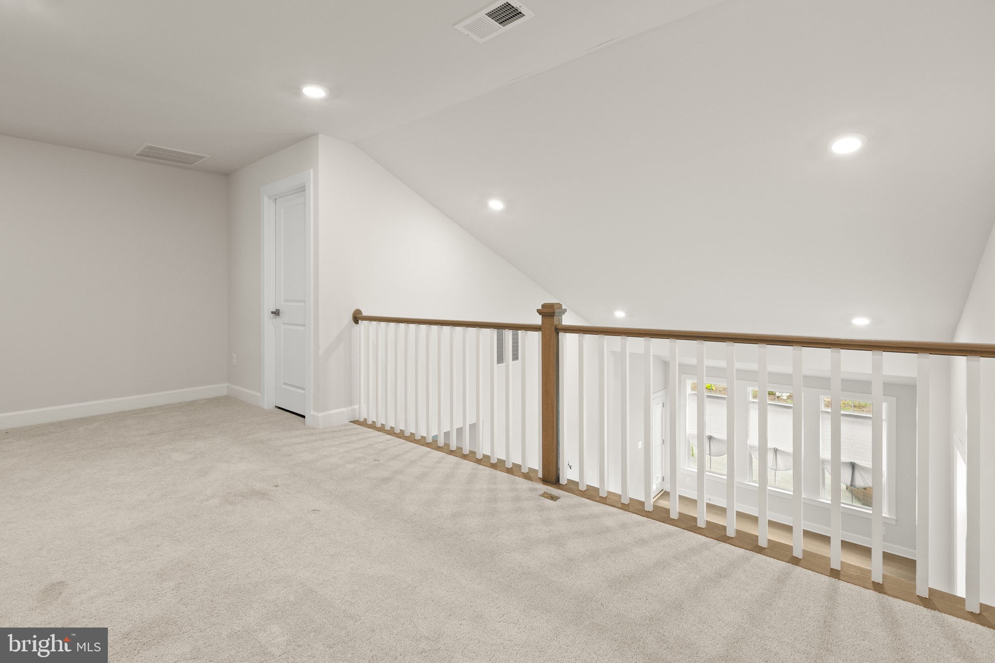 COASTAL CLUB - Residential