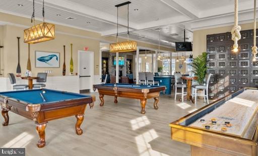 COASTAL CLUB - Residential