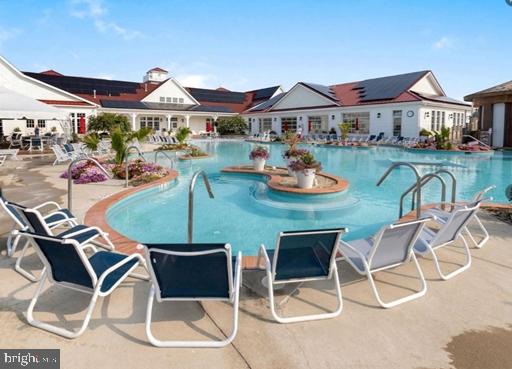 COASTAL CLUB - Residential