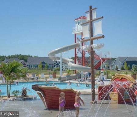 COASTAL CLUB - Residential