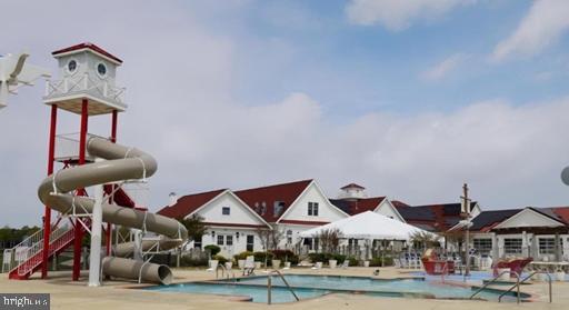 COASTAL CLUB - Residential