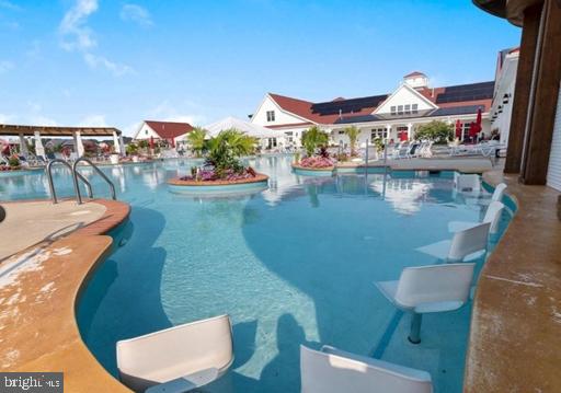 COASTAL CLUB - Residential