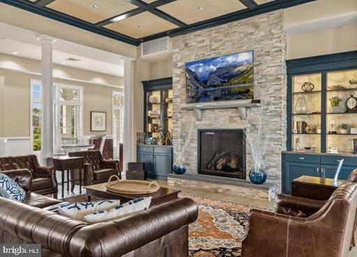 COASTAL CLUB - Residential