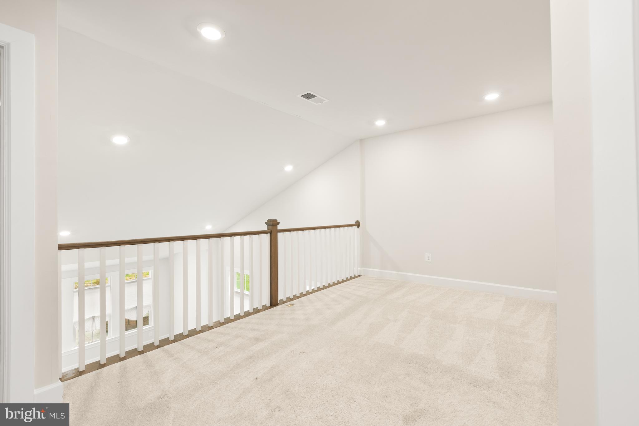 COASTAL CLUB - Residential