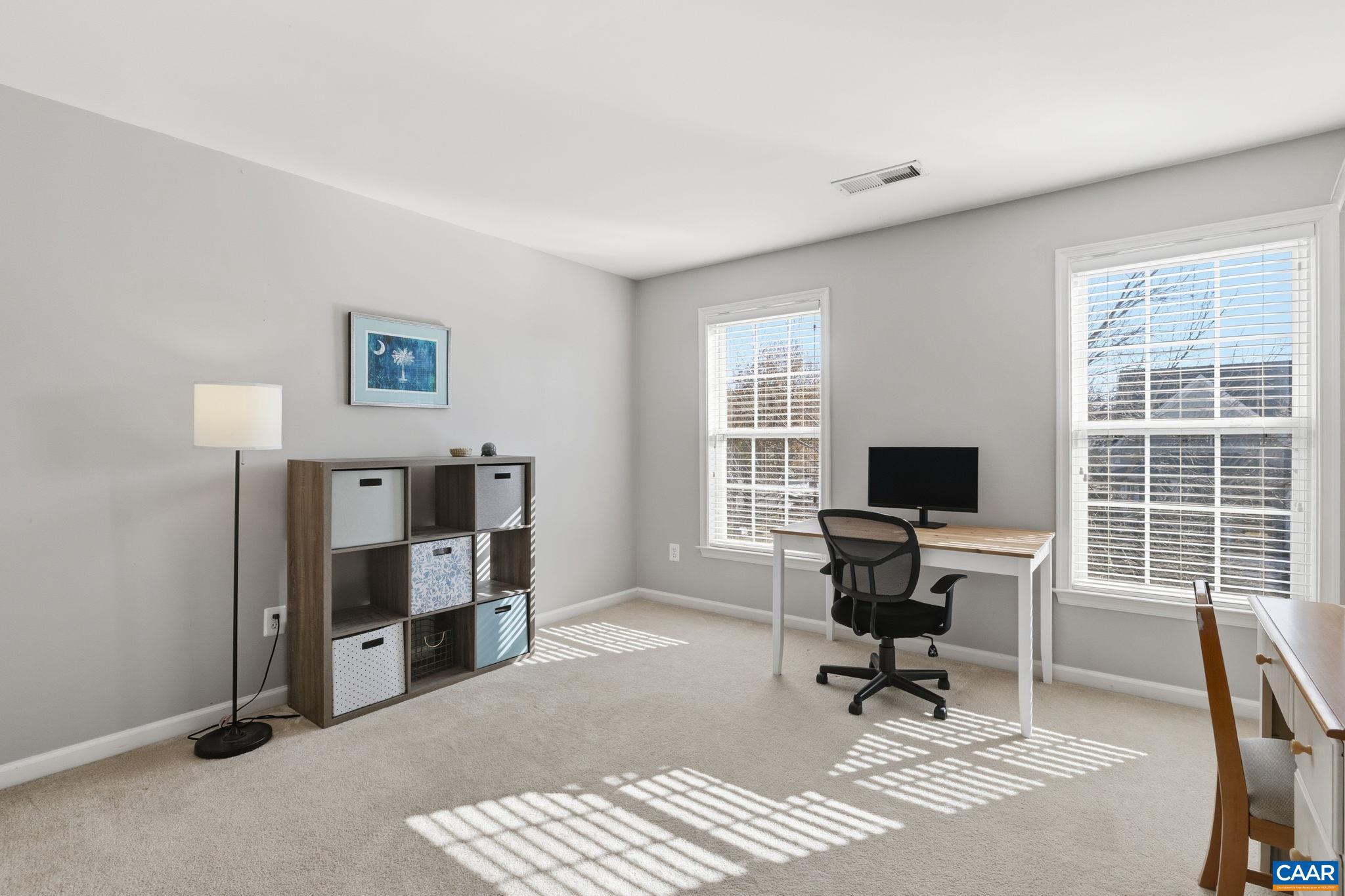 SPRING CREEK - Residential