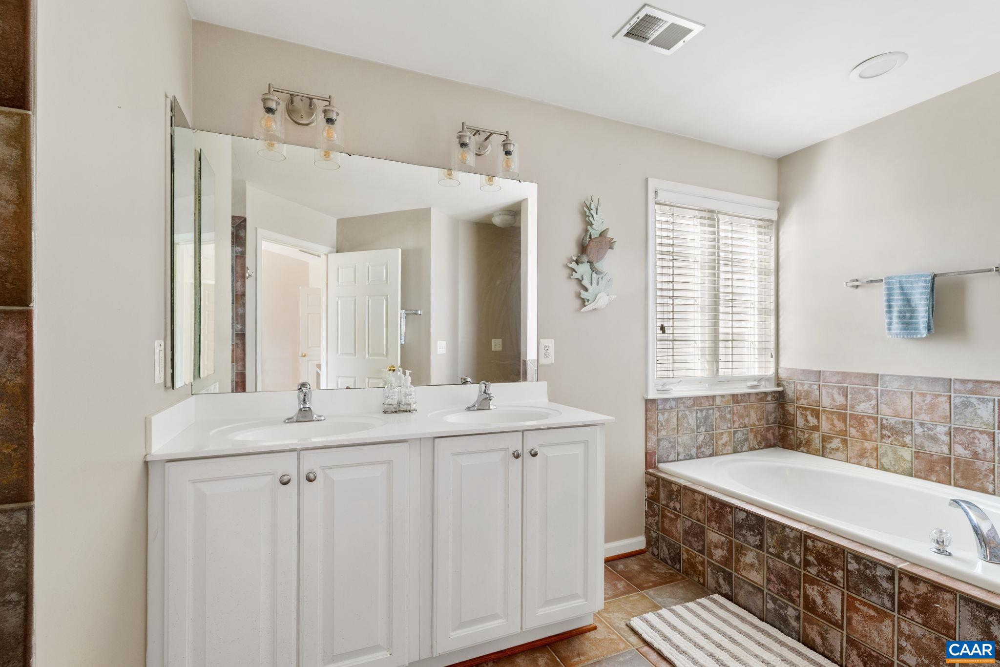 SPRING CREEK - Residential