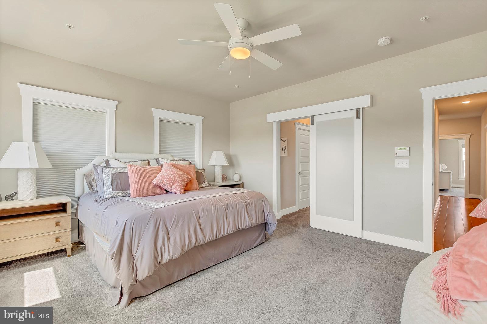 ADMIRALS SQUARE - Residential