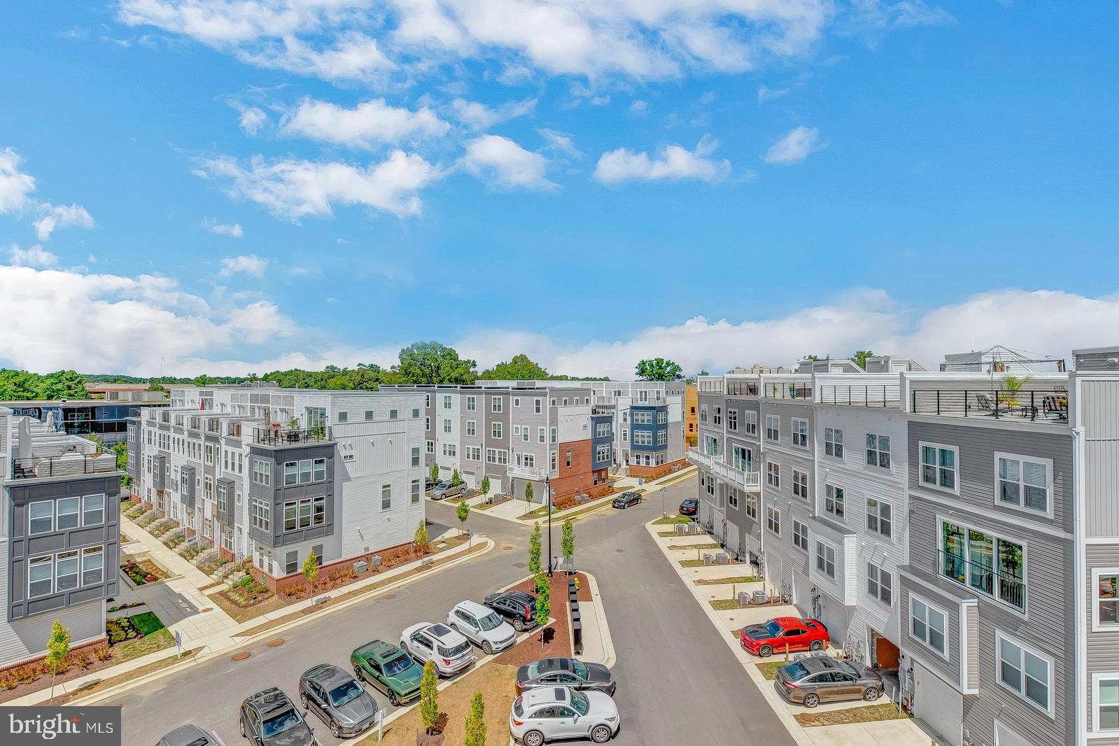 ADMIRALS SQUARE - Residential