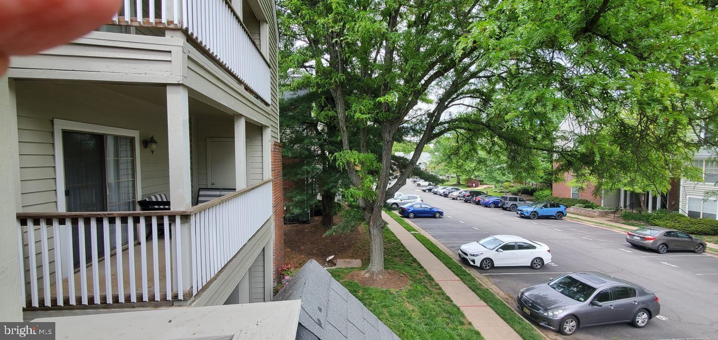 PENDERBROOK SQUARE CONDOMINIUMS - Residential