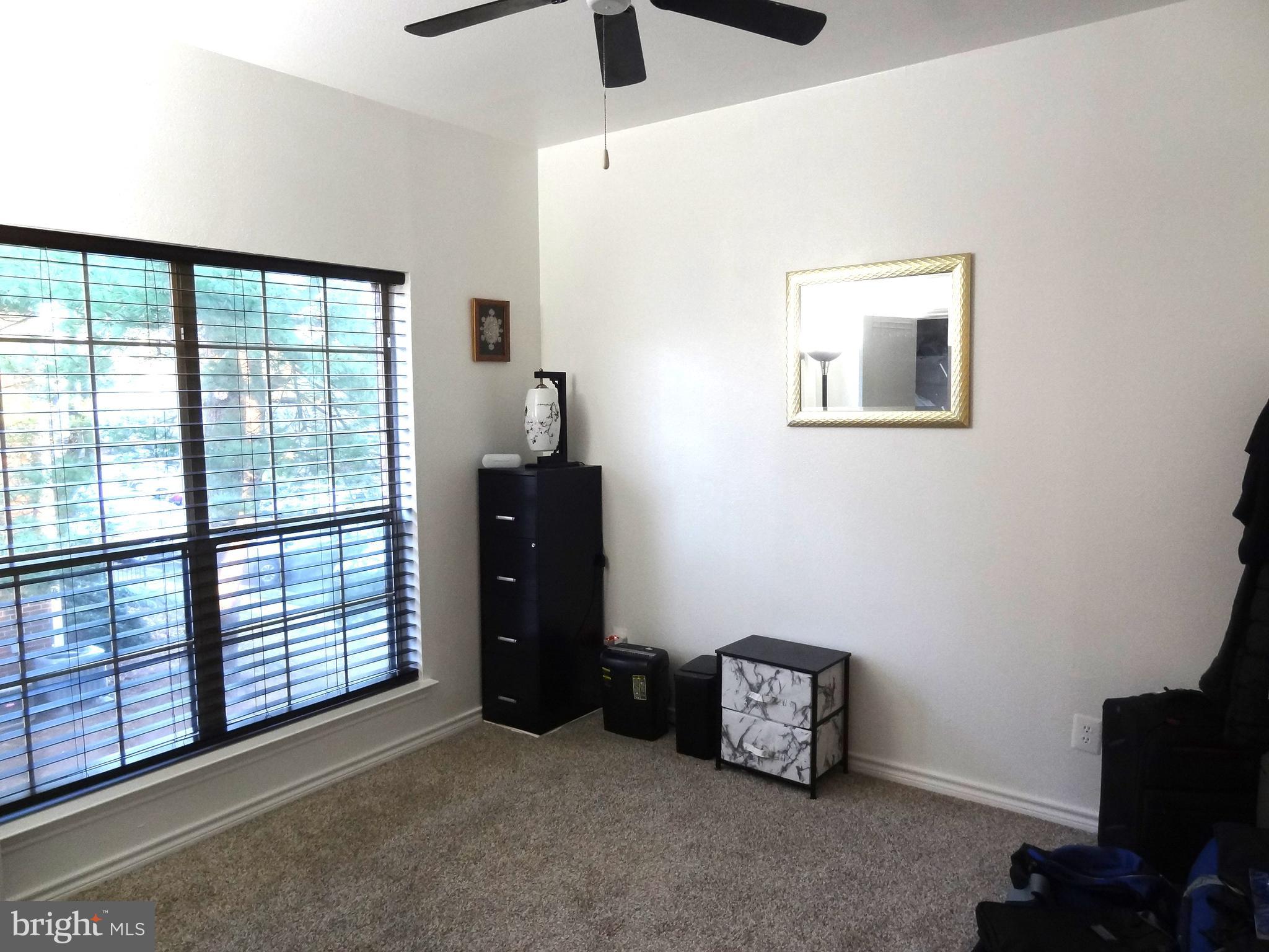 PENDERBROOK SQUARE CONDOMINIUMS - Residential