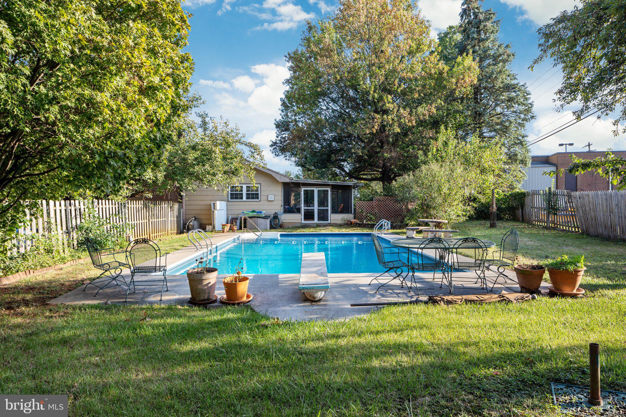 BRIARWOOD - Residential