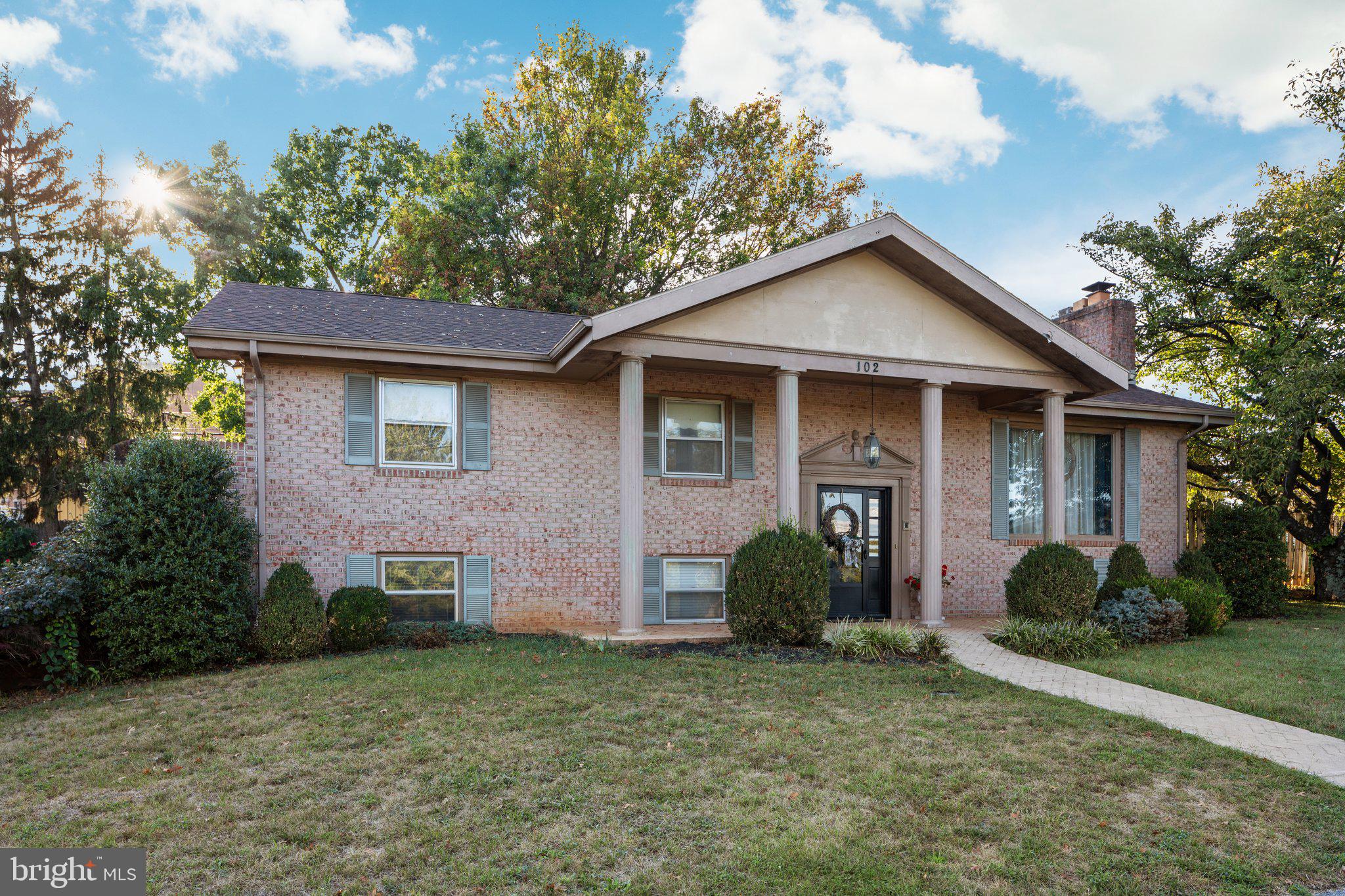 BRIARWOOD - Residential