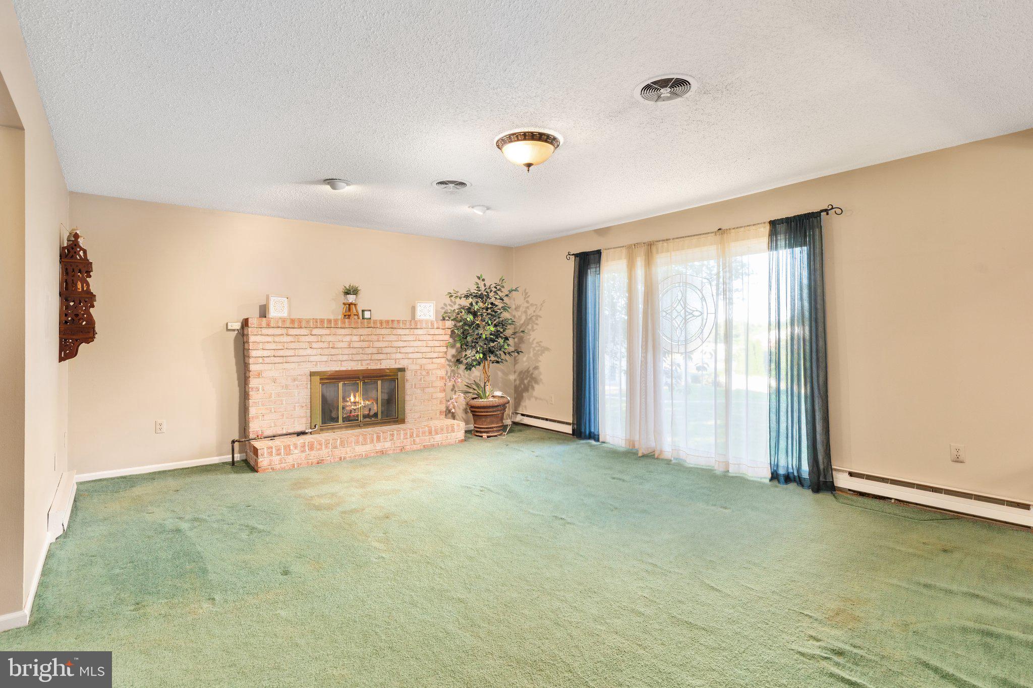 BRIARWOOD - Residential