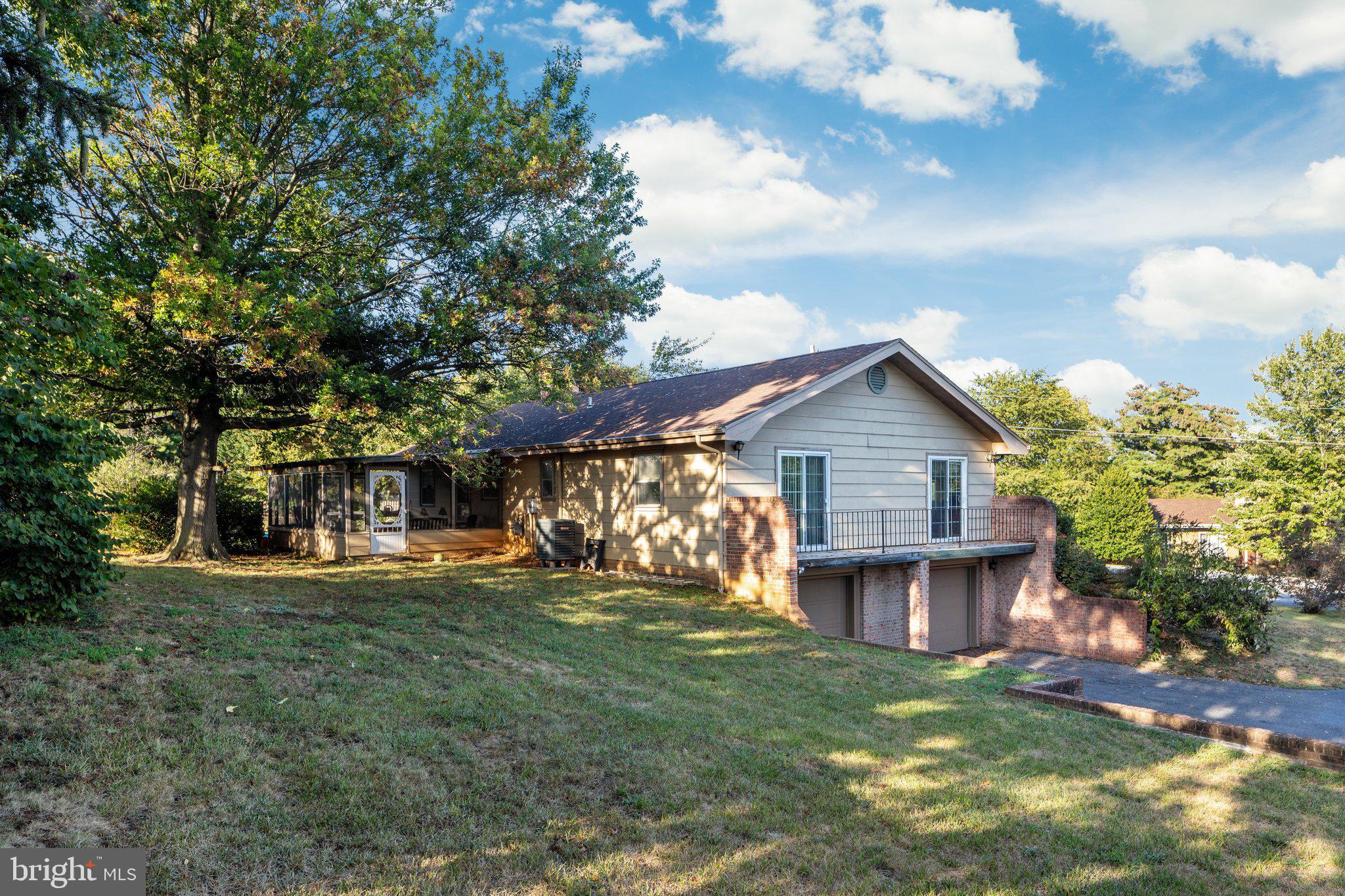 BRIARWOOD - Residential