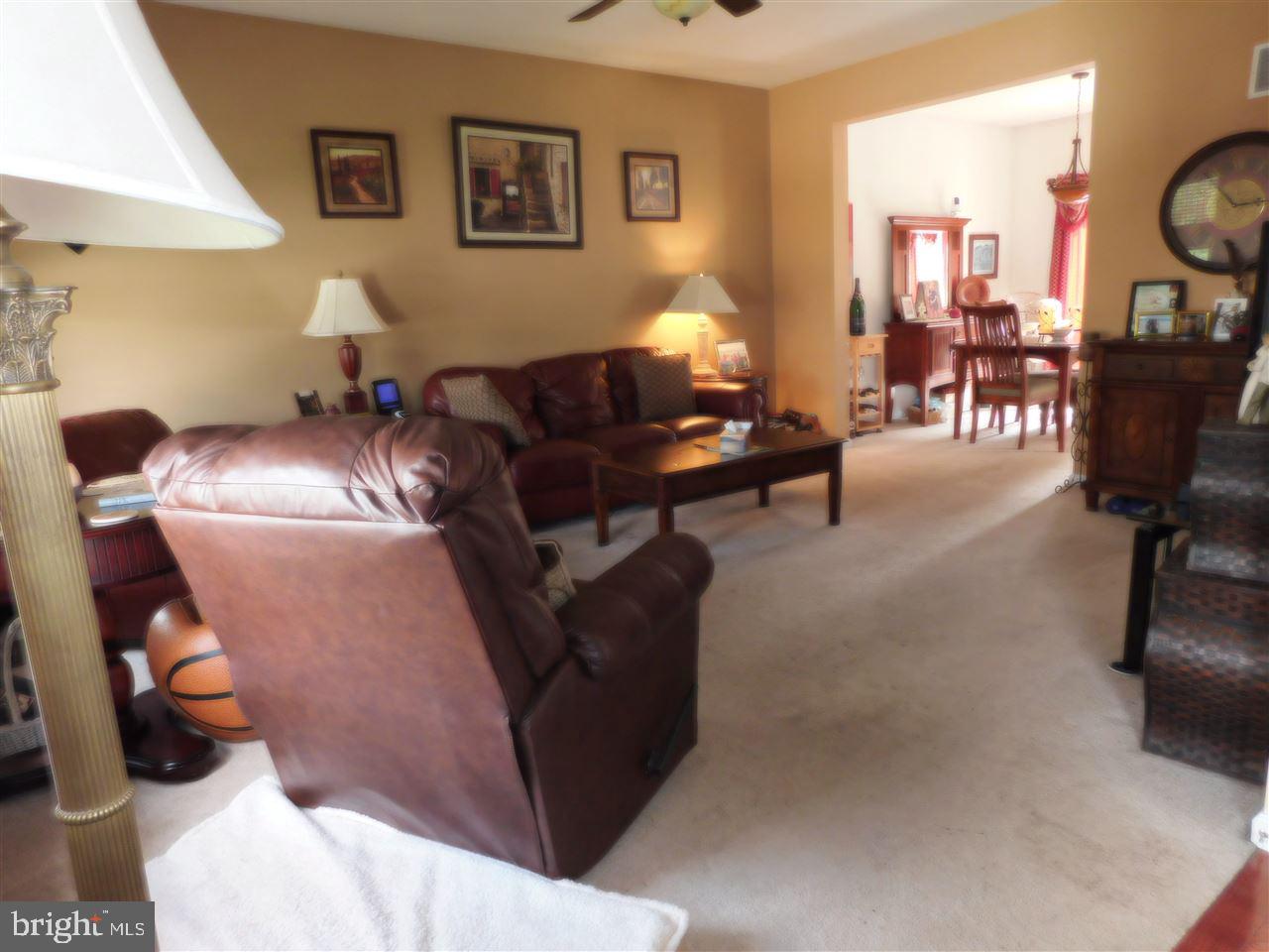 ORIOLE CIRCLE - Residential