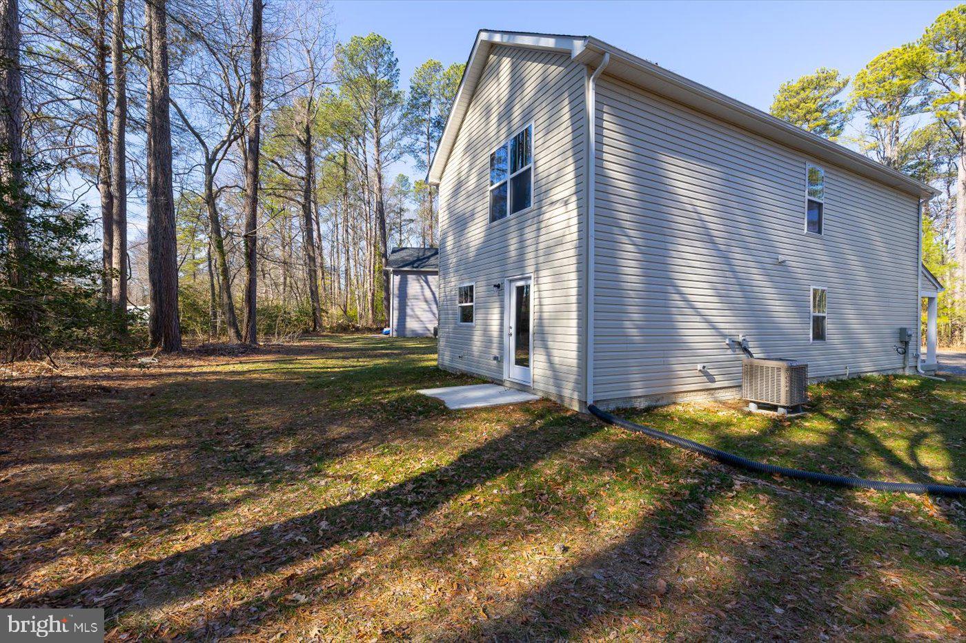 WESTMORELAND SHORES - Residential Lease