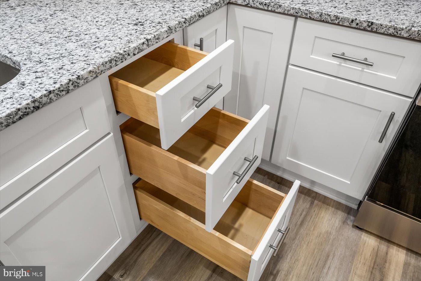 WESTMORELAND SHORES - Residential Lease