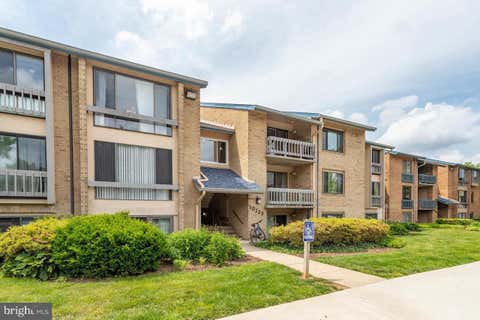 Condo For Sale - 10223 Valentino Drive #7323<br/> Fairfax County, OAKTON, VA 22124