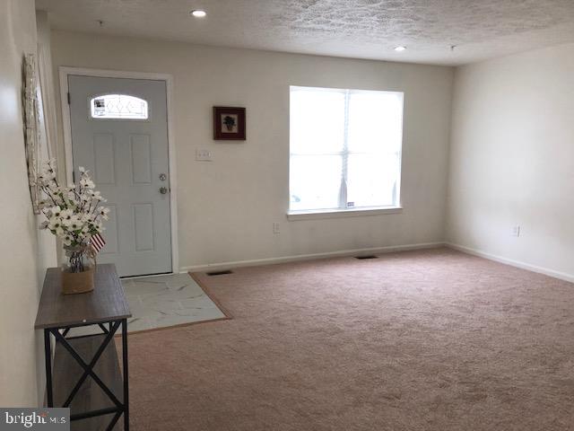 ROYAL PLAZA - Residential