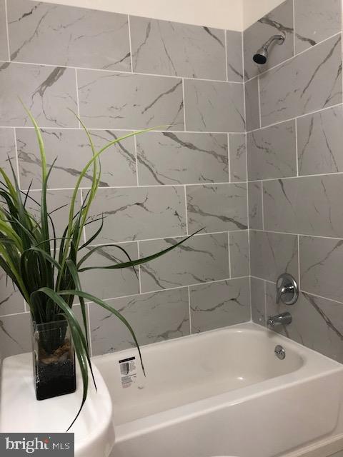 ROYAL PLAZA - Residential