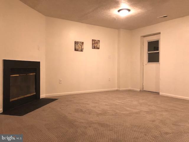 ROYAL PLAZA - Residential