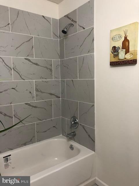 ROYAL PLAZA - Residential