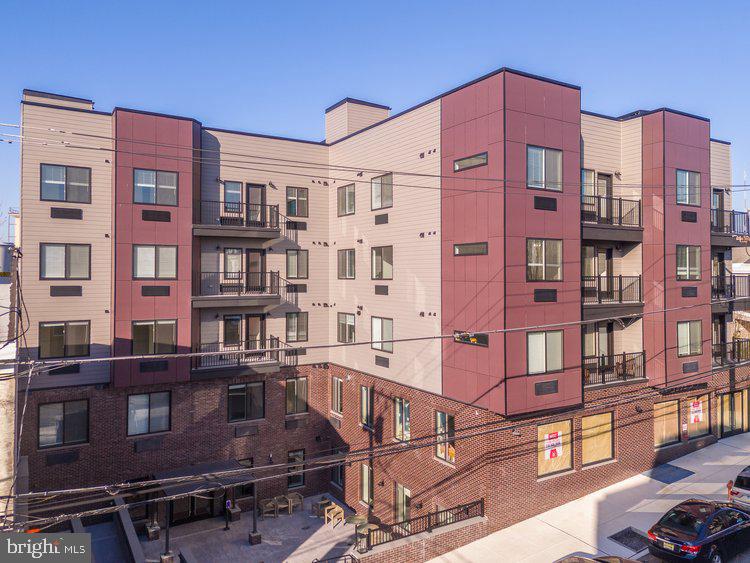 MANAYUNK - Residential Lease