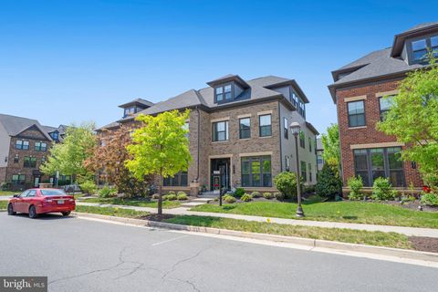 Photo of 22425 Philanthropic Drive, ASHBURN, VA 20148 (MLS # VALO2122152)