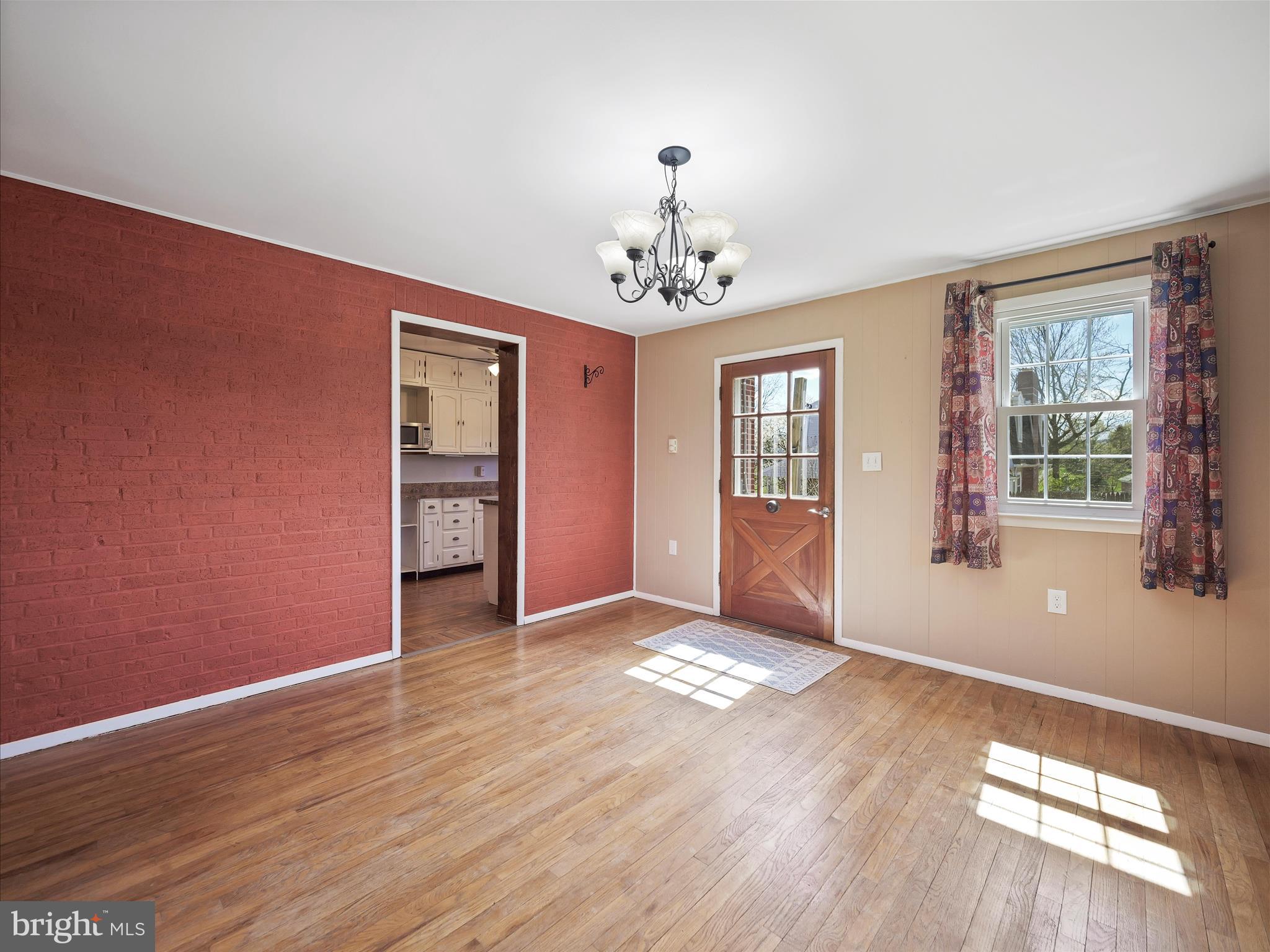 716 JEFFERSON PIKE