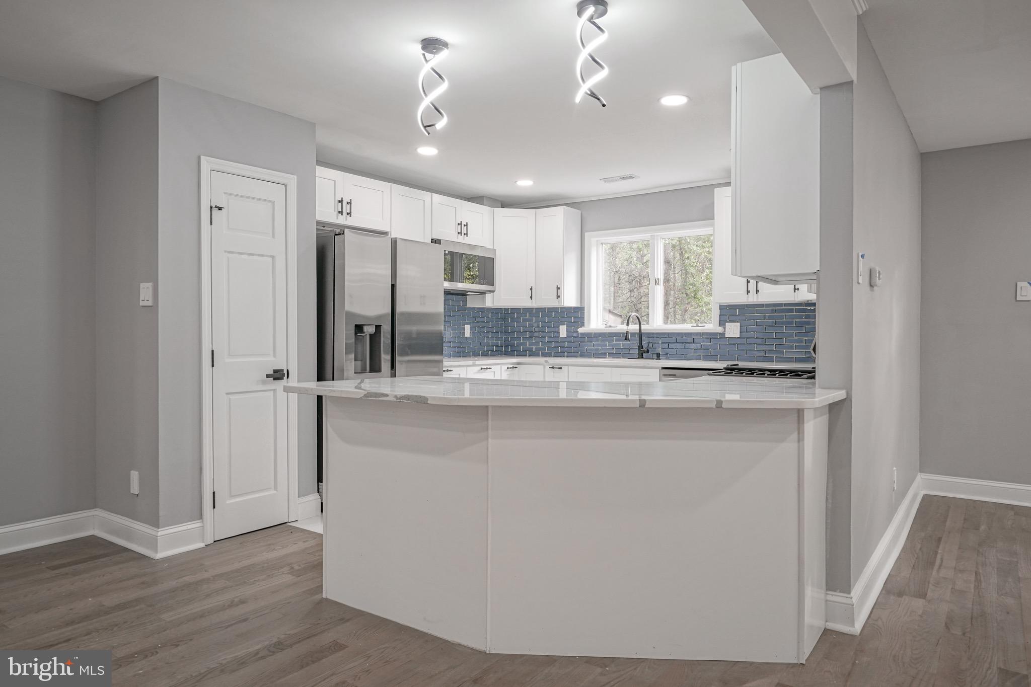 965 MARTHA BOULEVARD