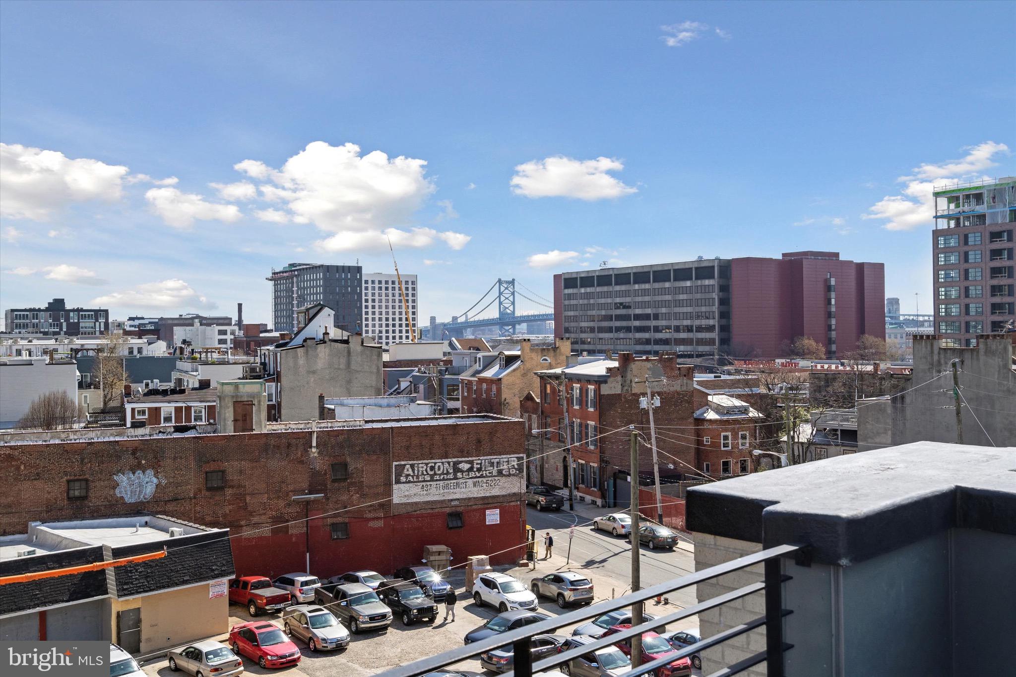 LIBERTY SQUARE - Residential