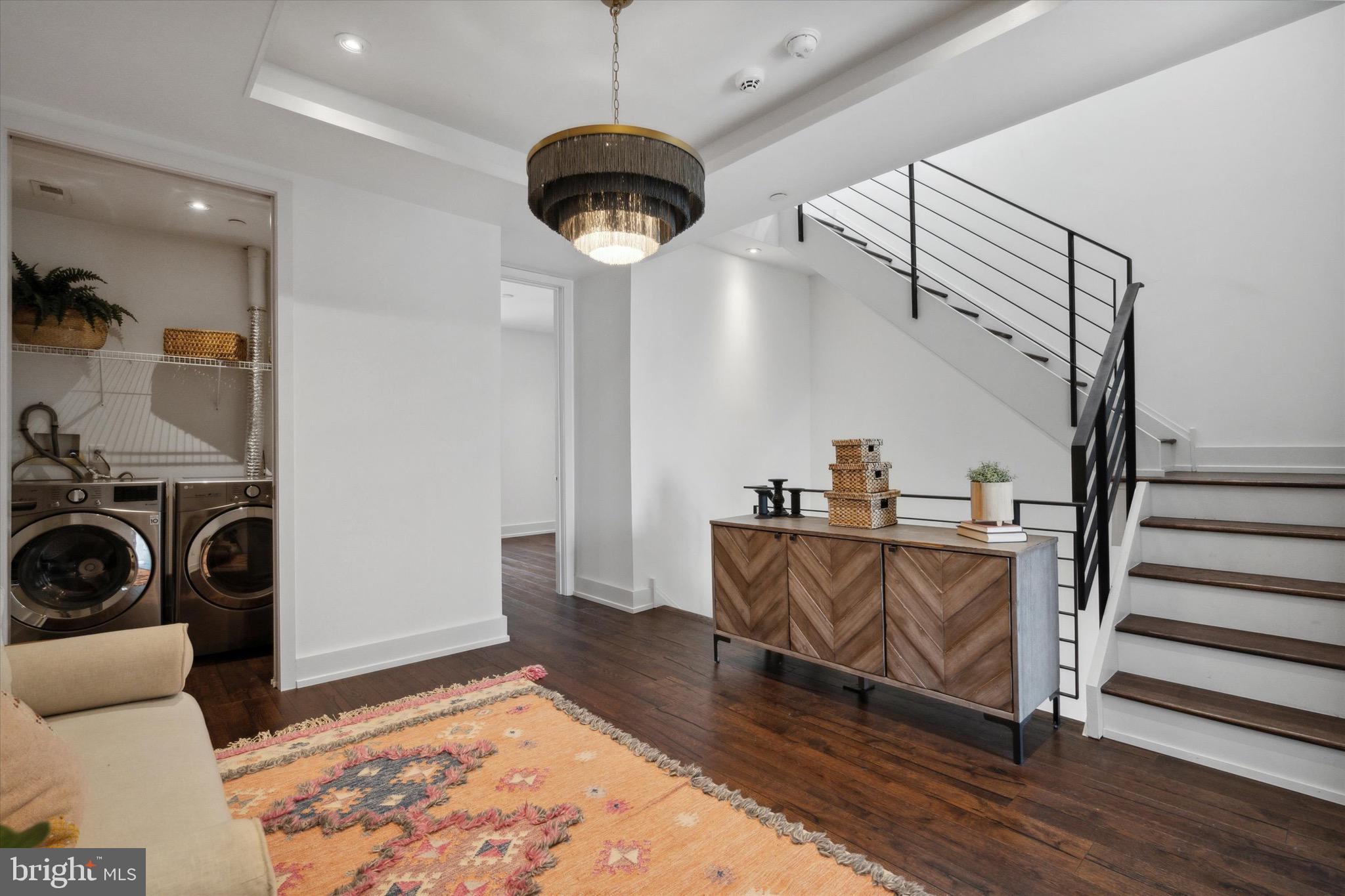 LIBERTY SQUARE - Residential