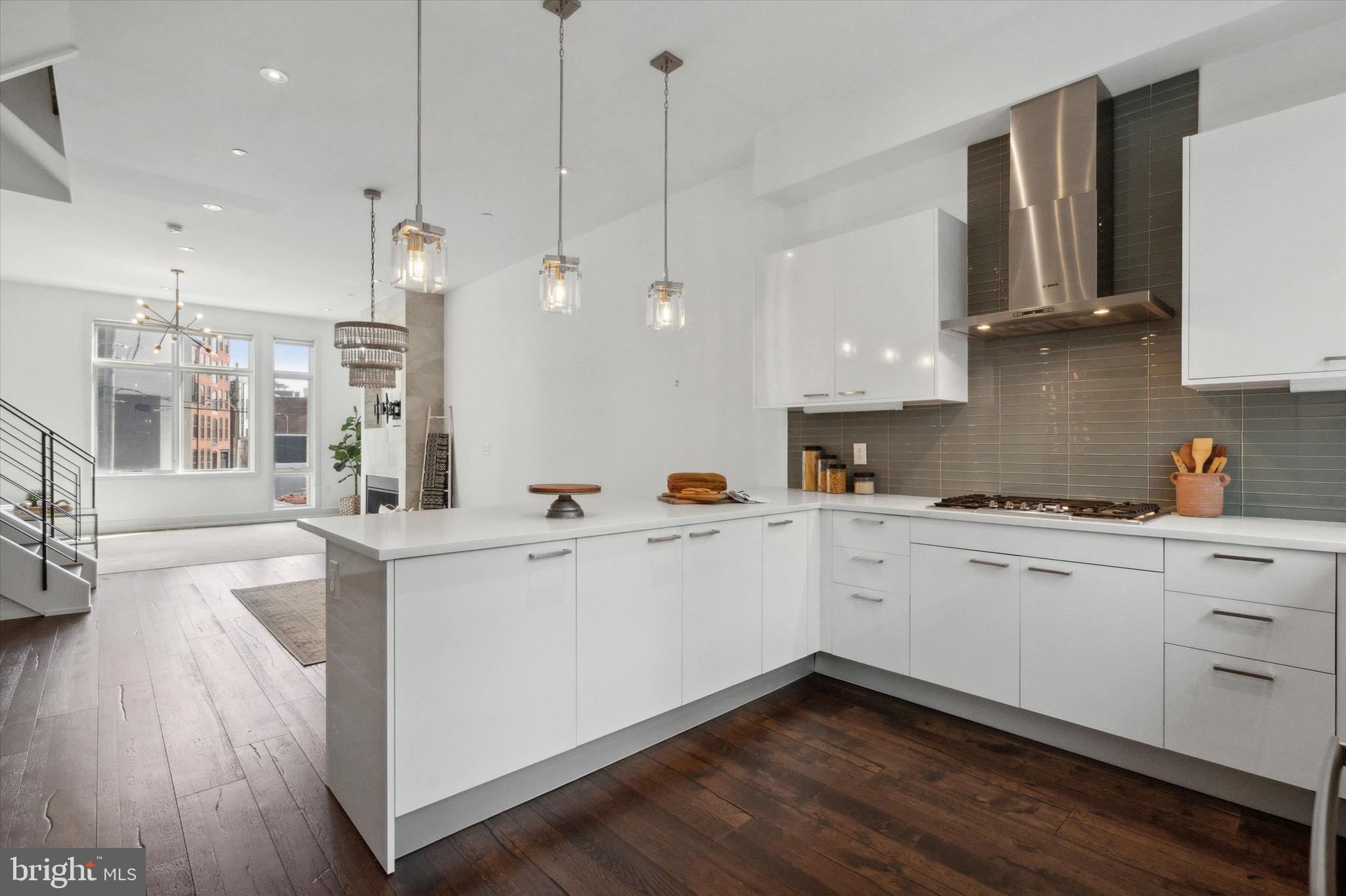 LIBERTY SQUARE - Residential