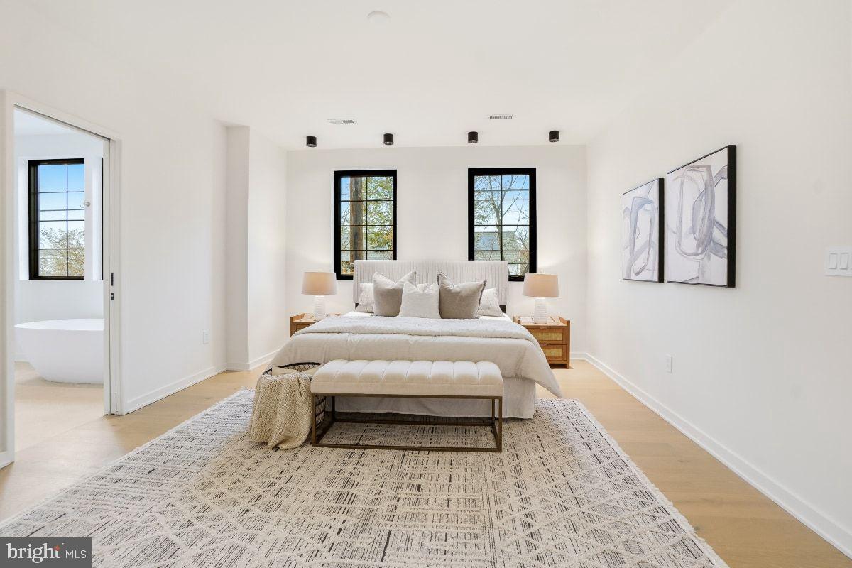BURLEITH - Residential