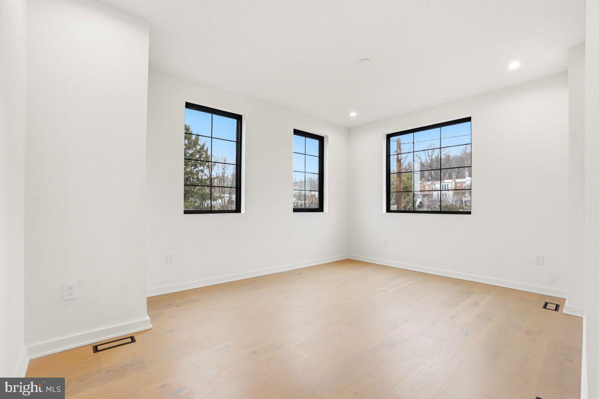 BURLEITH - Residential