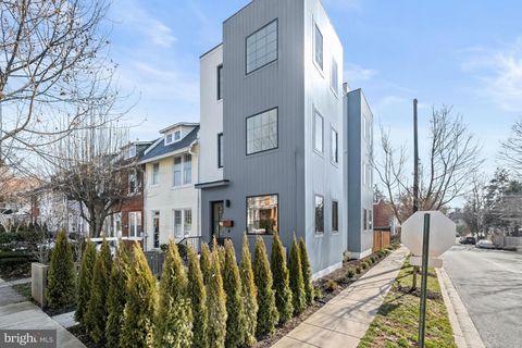 3554 T STREET NW WASHINGTON DC 20007