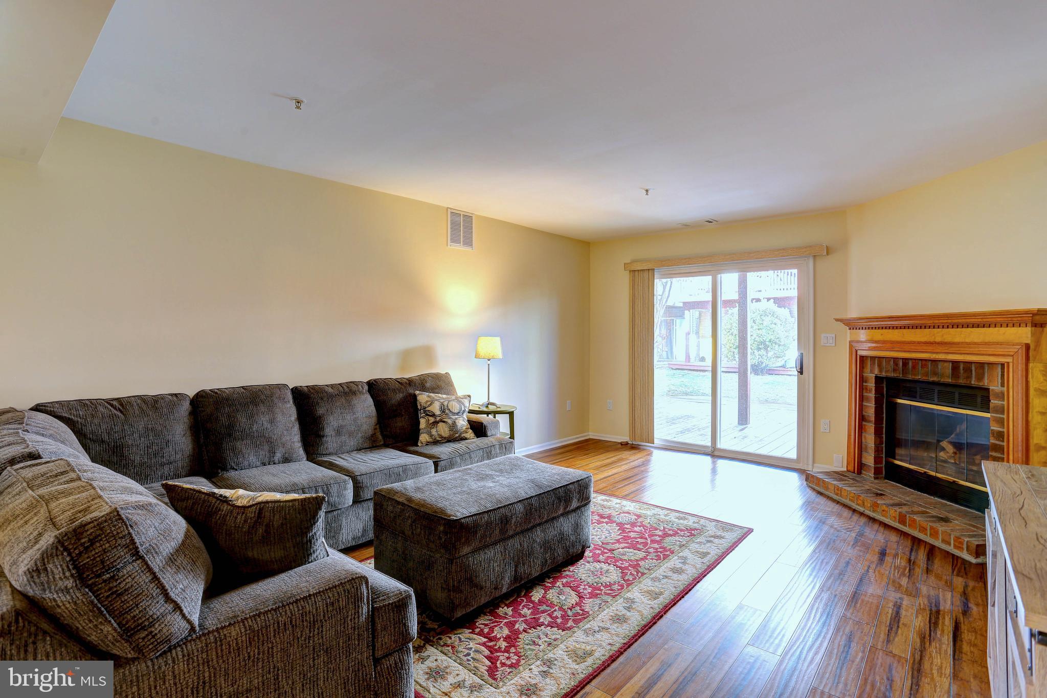 STONEY BEACH - Residential