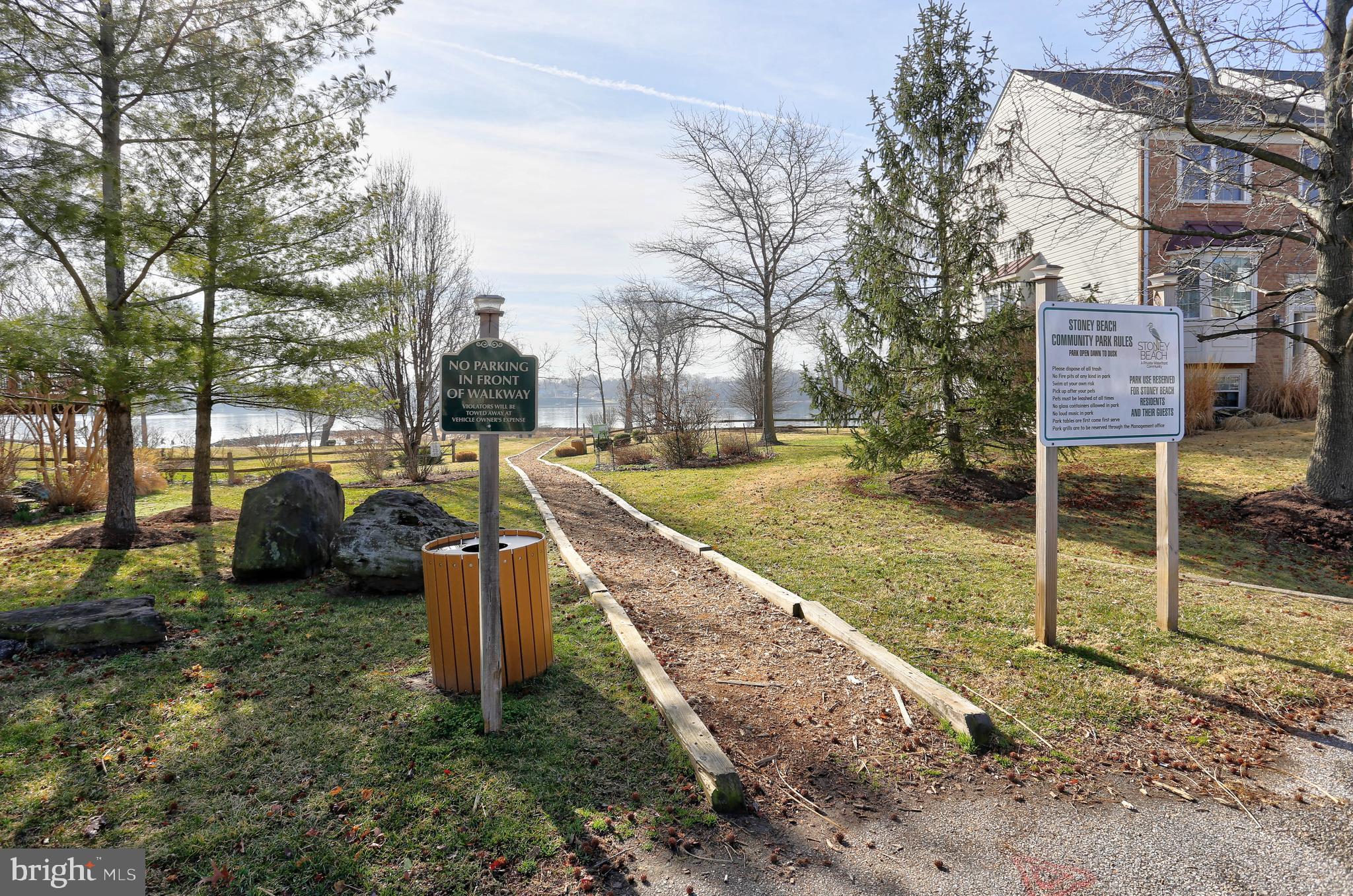 STONEY BEACH - Residential